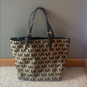 Micheal Kors Handbag